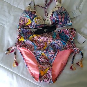 2 piece BIKINI.